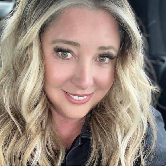 Meet your Posher, Shonda - Picture 2 of 2